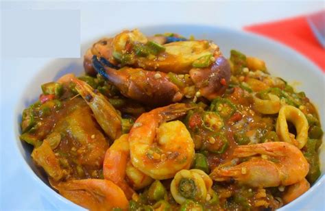  Supa! A Nigerian Delightful Fusion of Spicy Broth and Tender Seafood